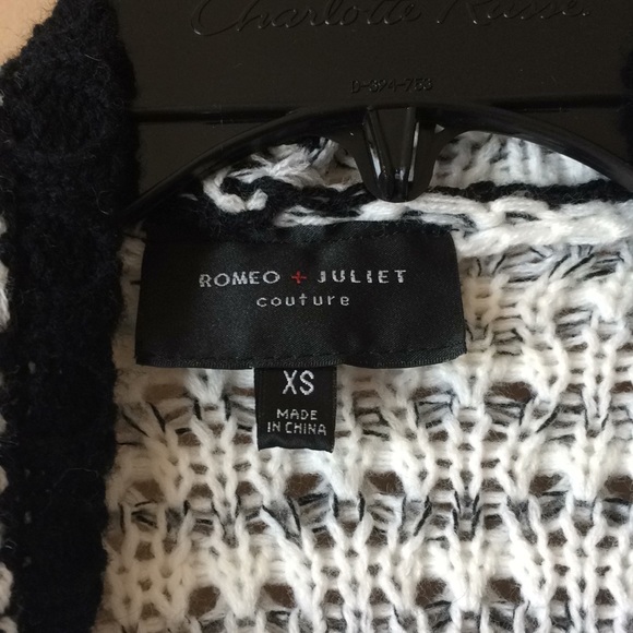 Black/White Cardigan - Picture 2 of 3